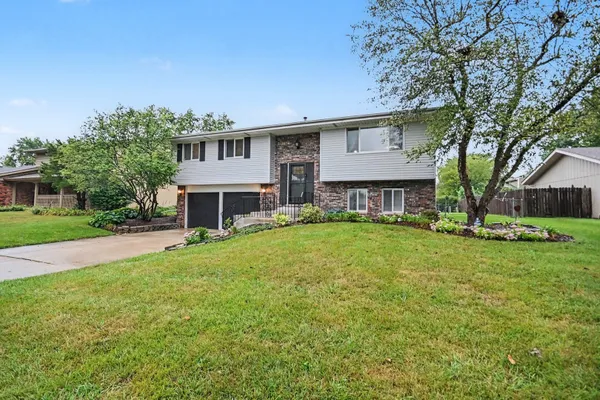 517 DANNY DR