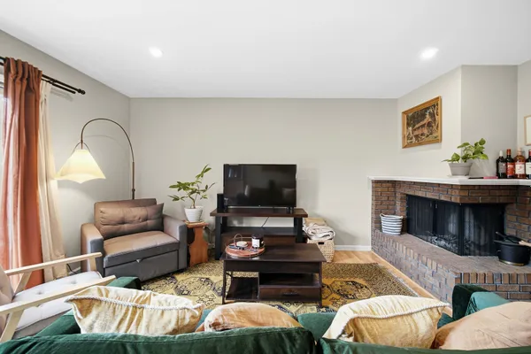 339 GETCHELL AVE
