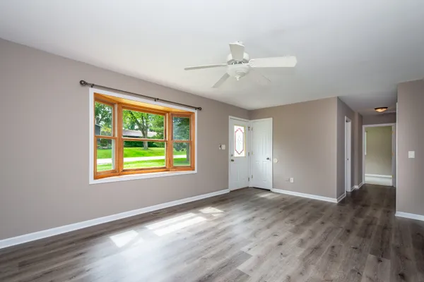 2312 BRIAR LN