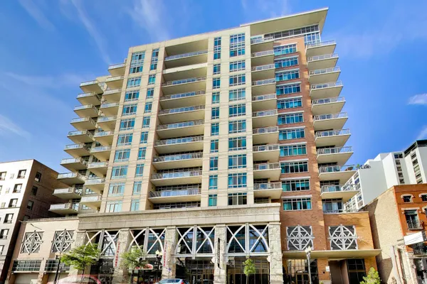 230 W DIVISION ST 1407