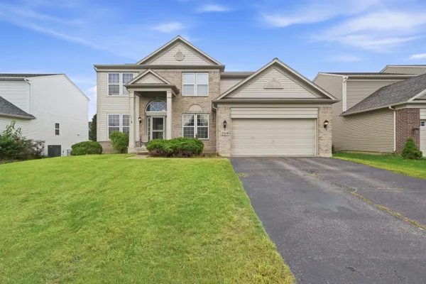 3104 DEERPATH LN