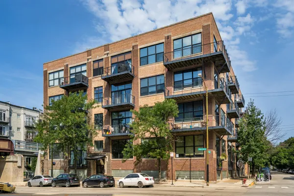 1751 N WESTERN AVE 303