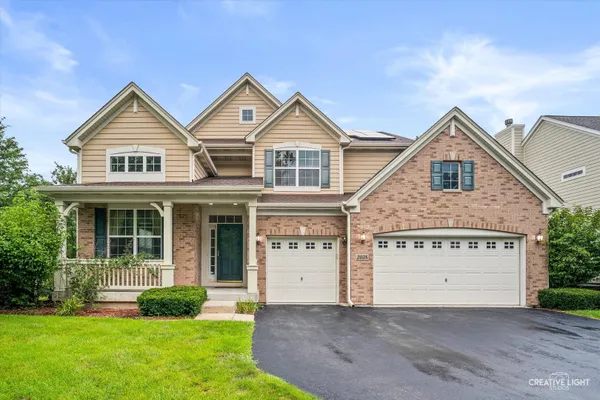 2038 PADUA DR