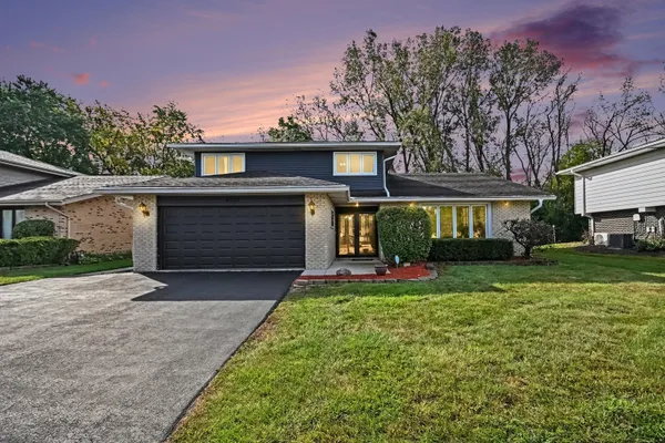 8533 W SUN VALLEY DR