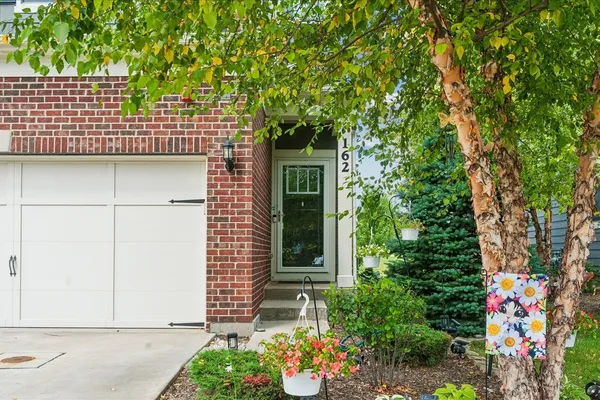 162 WAVERLY CT