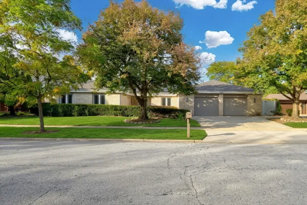 3050 KAYJAY DR