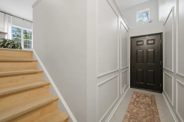 160 MONARCH DR 160