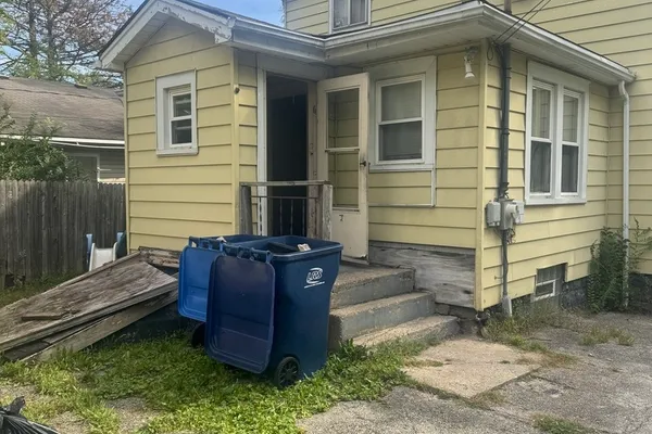 2306 WRIGHT AVE