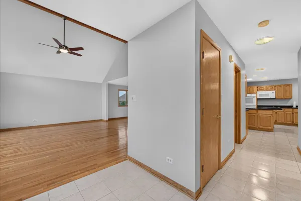 1285 DRAWBRIDGE LN