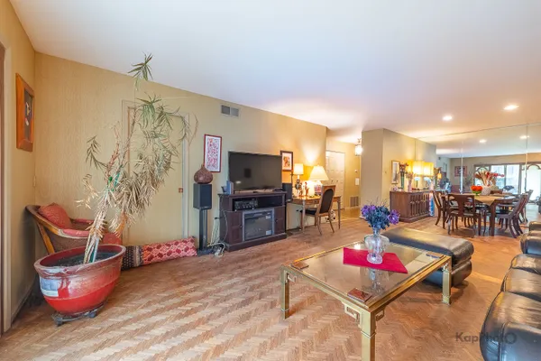 4949 GOLF RD 105