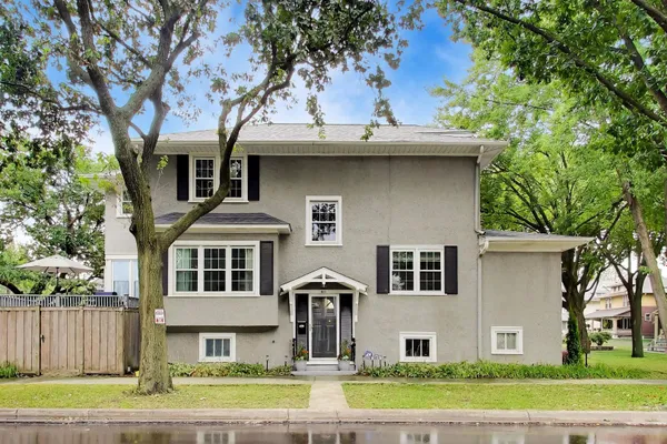 800 S SCOVILLE AVE