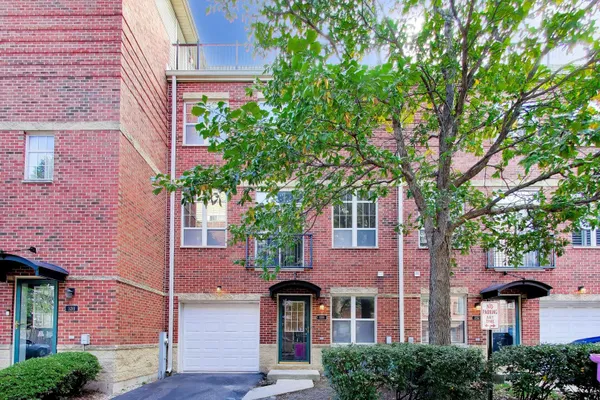3259 N BAY CT