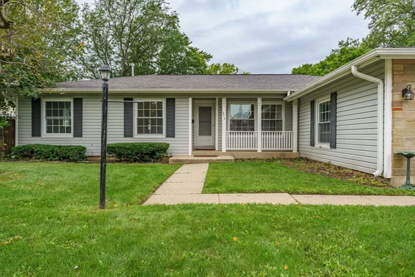 212 WELLINGTON AVE