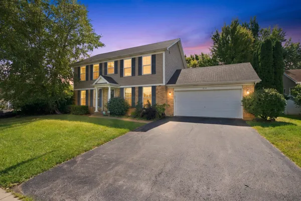 616 BAYFIELD DR