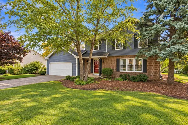 1320 SPRING HILL DR
