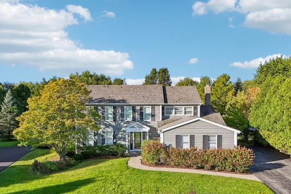 17945 W POND RIDGE CIR