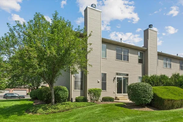 1022 INVERNESS DR