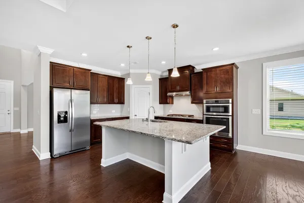 2204 STILLNESS POND LN