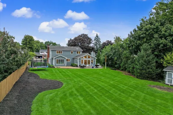 26W355 BLACKHAWK DR