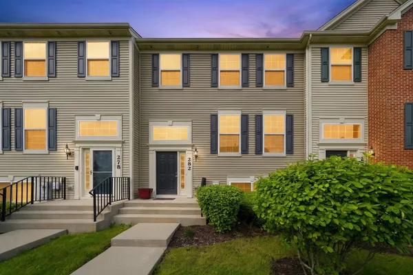 282 LIONEL DR