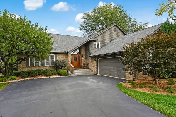 1804 WOODVIEW CT