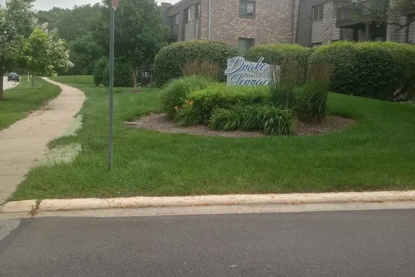 1480 STONEBRIDGE CIR D-1
