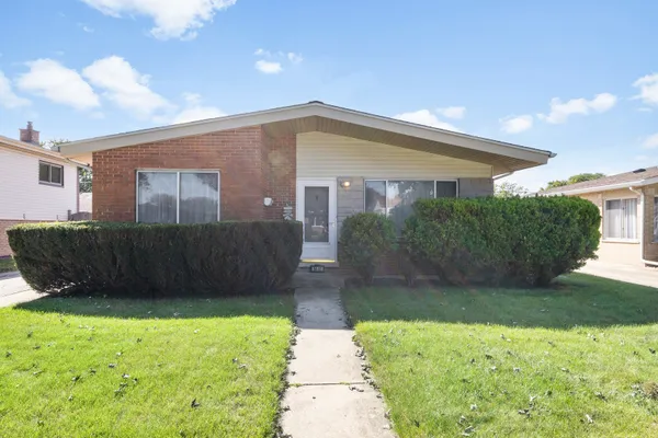 8441 W MADISON DR