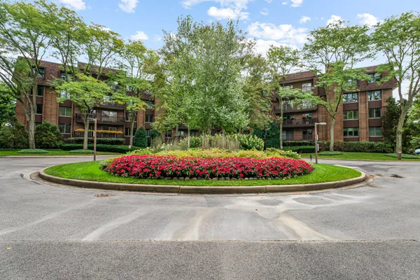 1175 LAKE COOK RD 406