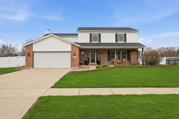 24821 S RIVER TRL