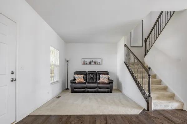 103 CHESTERTON DR