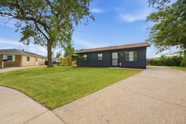 1888 ANDOVER CT