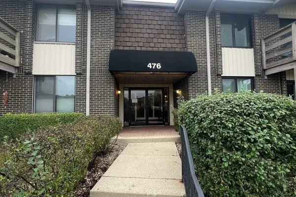 476 RAINTREE CT 2C