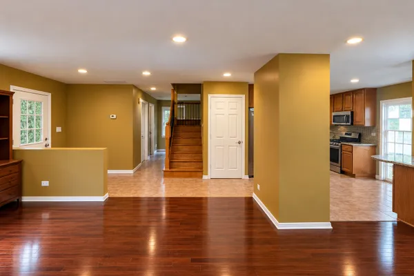 378 THORNCLIFFE HEIGHTS