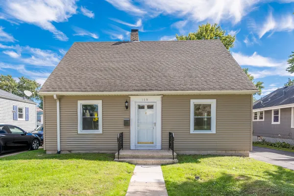 129 S DUBOIS AVE