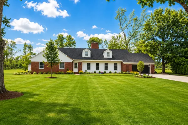 5 MARQUETTE LN