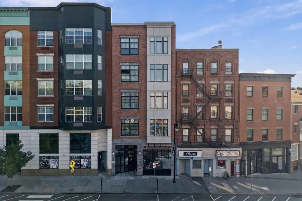 251 NEWARK AVE 5D