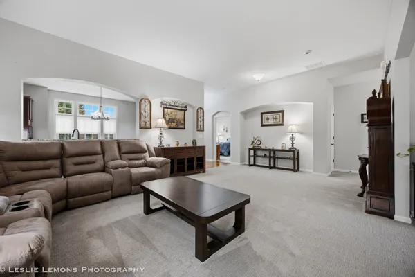 2929 PORTAGE ST