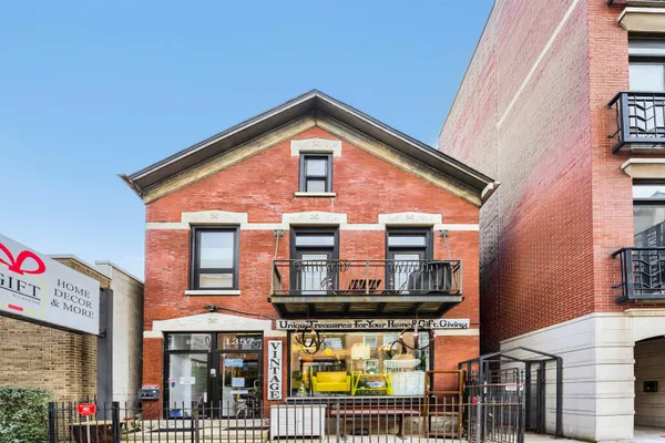 1357 W FULLERTON AVE B