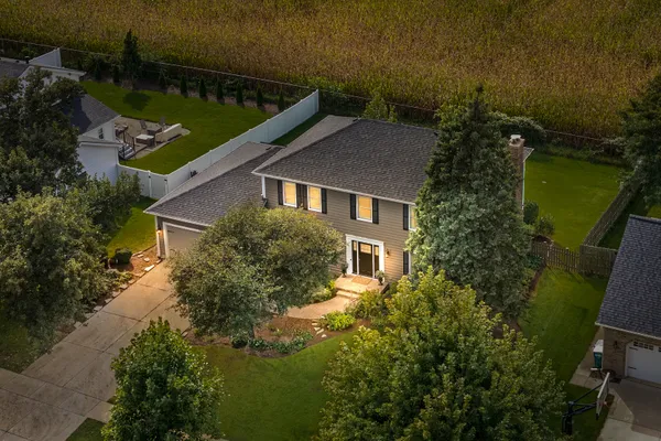 733 MILLVIEW DR