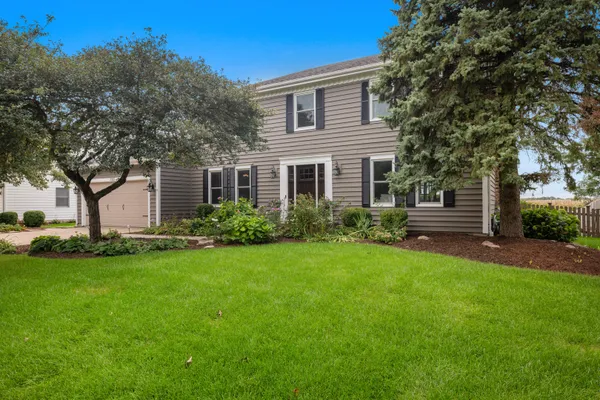 733 MILLVIEW DR