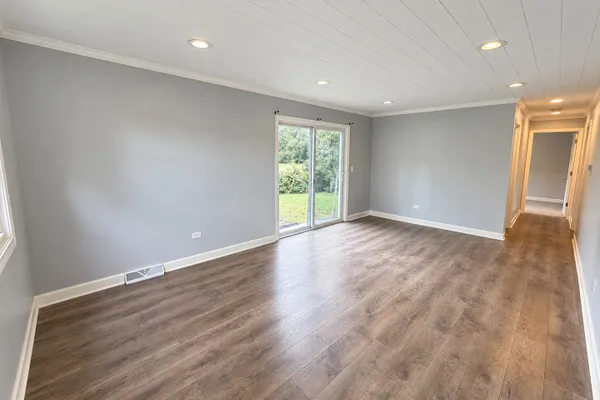 2039 CHERRY AVE