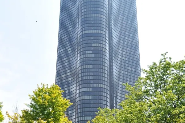505 N LAKE SHORE DR 6801