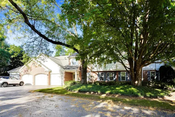 1506 CANBURY CT 2A