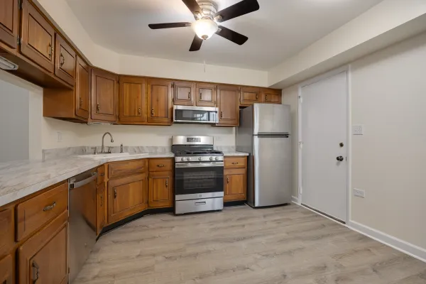 1525 COLUMBIA CT