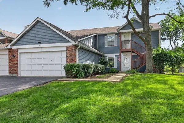 363 PEMBROKE LN 1