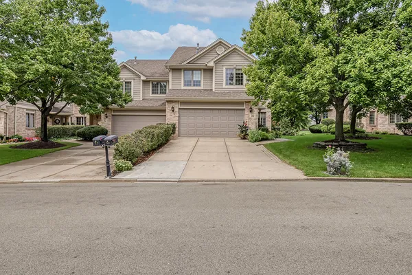 30 LAHINCH DR
