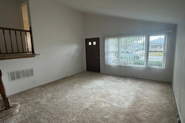 15239 HAMLIN AVE