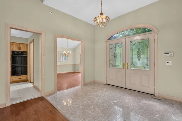 4638 TWIN LAKES LN