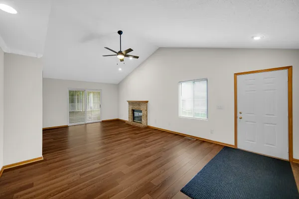 1443 TRUMAN DR