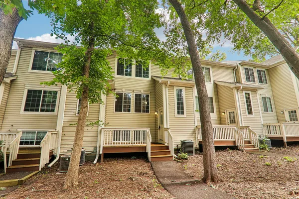 95 N MACGILLIS DR